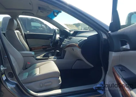 2012 Honda Accord Sdn 2.4 Ex-L/Ex-L z USA, uszkodzony, nr VIN 1HGCP2F82CA138916